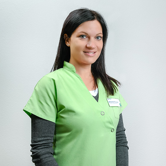 Furrer Melanie - Eidgenöissisch diplomierte Apothekerin Melanie Furrer | Eidgenössisch diplomierte Apothekerin Apotheke Dr. Guntern Brig
